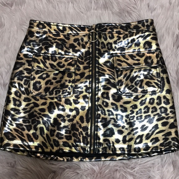 Love By Design Dresses & Skirts - Love By Design Leopard zip up Skirt Sz L